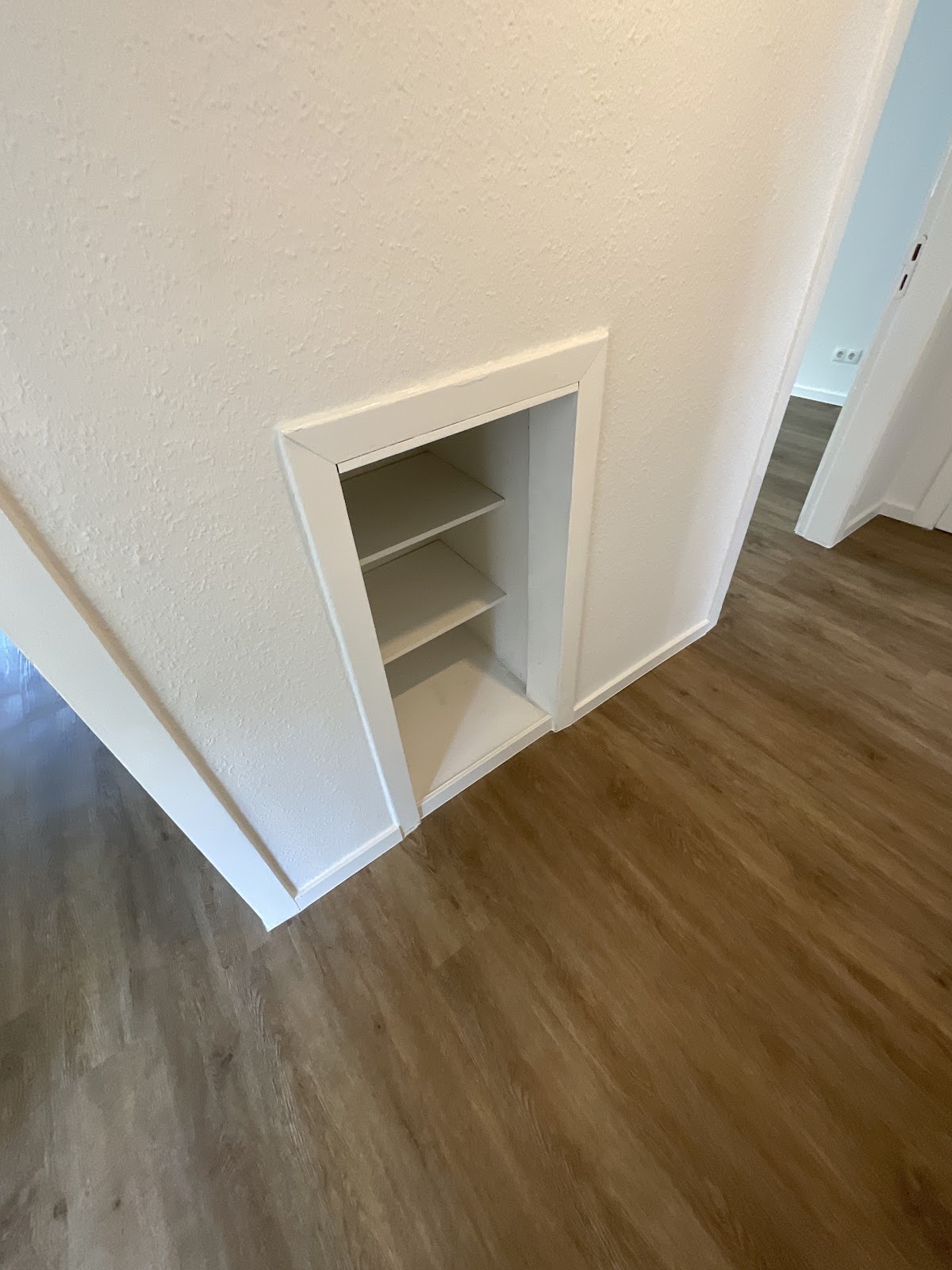 Einbauregal
