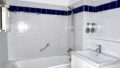 Gepflegtes Bad mit Wanne