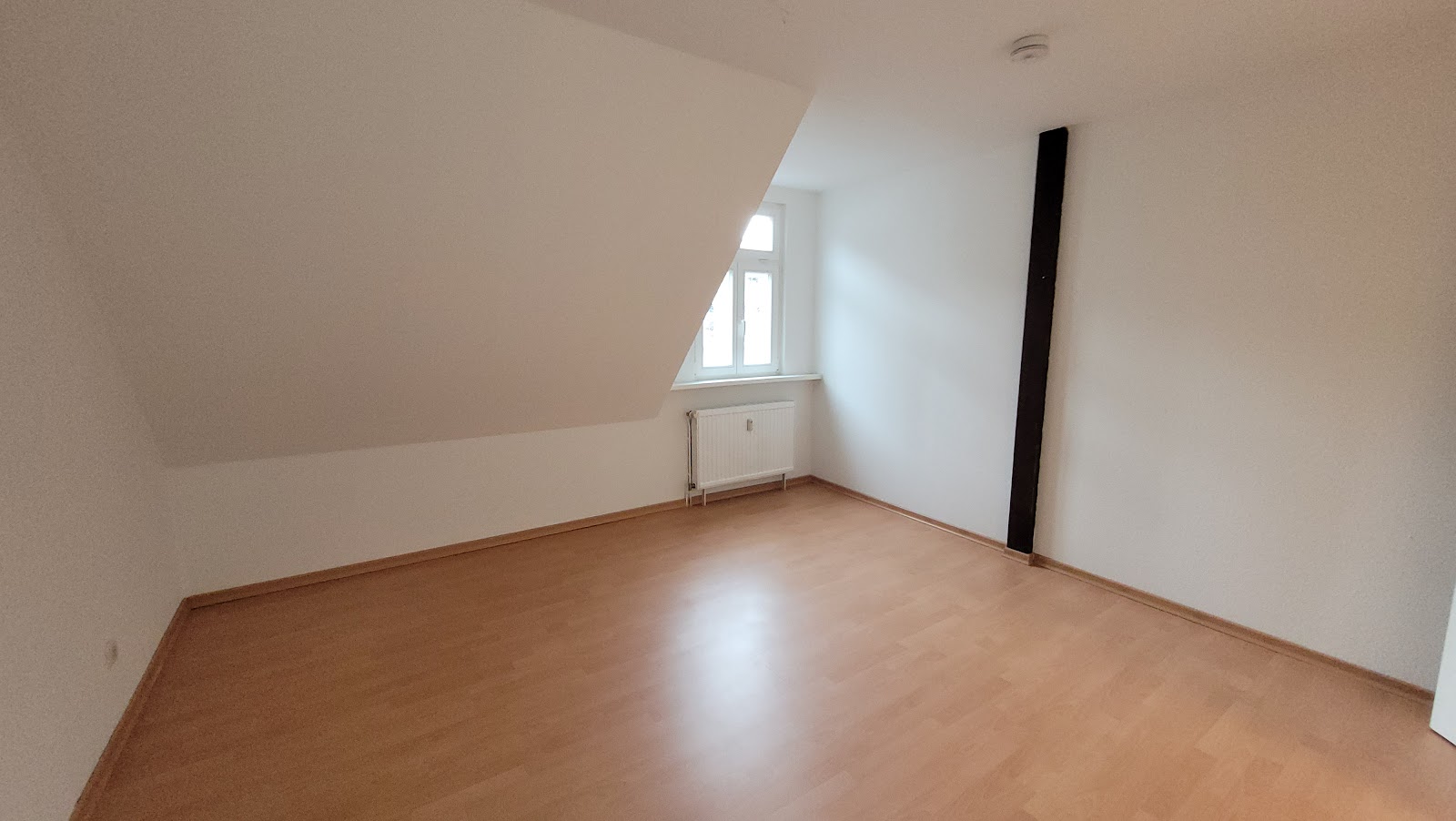 Einblick Schlafzimmer Bild 2