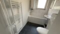 Modernisiertes Tageslichtbad mit Wanne