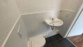 separates WC